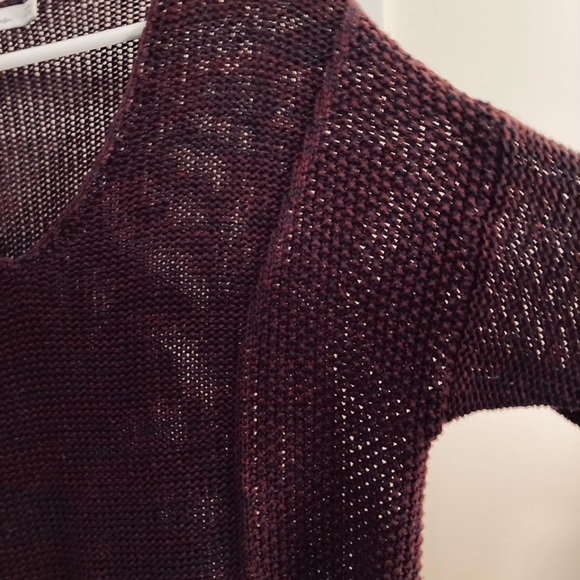 Reitman’s sweater - Picture 4 of 5